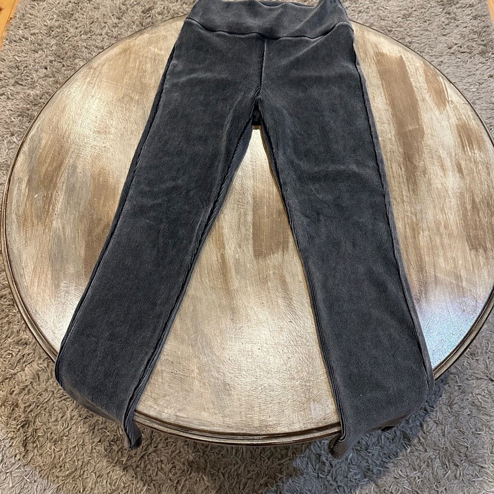 AE Dark Grey Leggings